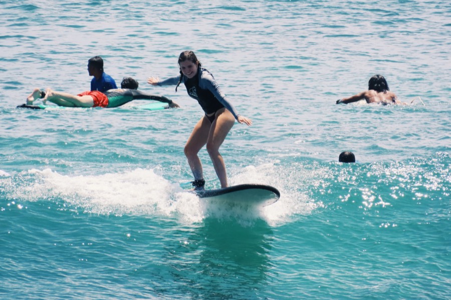 Surfando numa onda